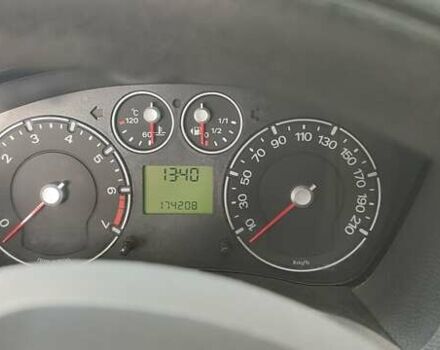 Белый Форд Фиеста, объемом двигателя 1.24 л и пробегом 174 тыс. км за 3600 $, фото 5 на Automoto.ua