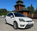 Білий Форд Фієста, об'ємом двигуна 2 л та пробігом 300 тис. км за 3300 $, фото 1 на Automoto.ua
