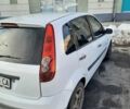 Білий Форд Фієста, об'ємом двигуна 1.25 л та пробігом 282 тис. км за 3500 $, фото 2 на Automoto.ua