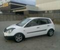 Форд Фиеста 2007 в Черкассах на Automoto.ua Белый Форд Фиеста, объемом двигателя 1.3 л и пробегом 235 тыс. км за 3600 $, фото 1 на Automoto.ua