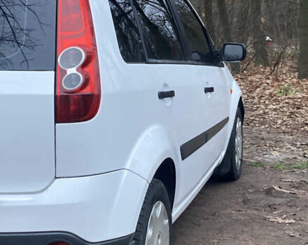 Белый Форд Фиеста, объемом двигателя 1.25 л и пробегом 277 тыс. км за 3350 $, фото 10 на Automoto.ua