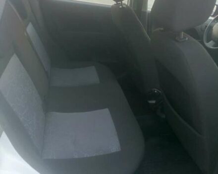 Форд Фиеста 2007 в Черкассах на Automoto.ua Белый Форд Фиеста, объемом двигателя 1.3 л и пробегом 235 тыс. км за 3600 $, фото 15 на Automoto.ua