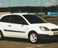 Білий Форд Фієста, об'ємом двигуна 1.3 л та пробігом 170 тис. км за 4200 $, фото 1 на Automoto.ua