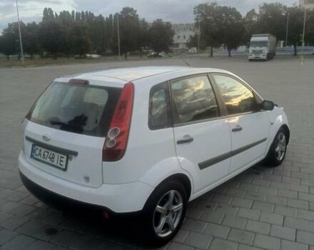 Форд Фиеста 2007 в Черкассах на Automoto.ua Белый Форд Фиеста, объемом двигателя 1.3 л и пробегом 235 тыс. км за 3600 $, фото 5 на Automoto.ua