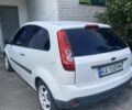 Білий Форд Фієста, об'ємом двигуна 1.3 л та пробігом 210 тис. км за 3199 $, фото 2 на Automoto.ua