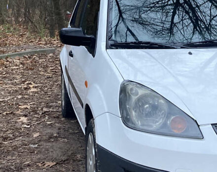 Белый Форд Фиеста, объемом двигателя 1.25 л и пробегом 277 тыс. км за 3350 $, фото 9 на Automoto.ua