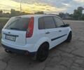 Білий Форд Фієста, об'ємом двигуна 1.2 л та пробігом 300 тис. км за 3011 $, фото 3 на Automoto.ua
