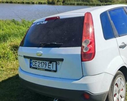 Белый Форд Фиеста, объемом двигателя 1.3 л и пробегом 246 тыс. км за 3700 $, фото 9 на Automoto.ua