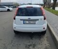 Білий Форд Фієста, об'ємом двигуна 1.3 л та пробігом 290 тис. км за 2800 $, фото 9 на Automoto.ua