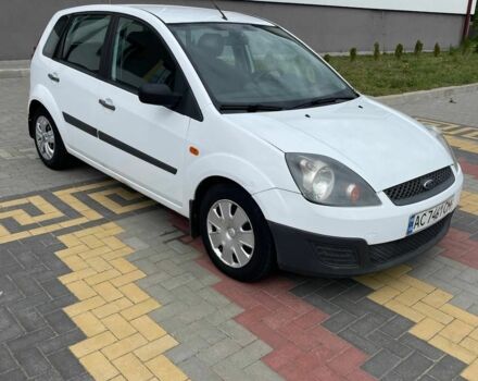 Білий Форд Фієста, об'ємом двигуна 2 л та пробігом 287 тис. км за 2800 $, фото 2 на Automoto.ua