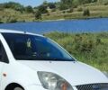 Белый Форд Фиеста, объемом двигателя 1.3 л и пробегом 246 тыс. км за 3700 $, фото 4 на Automoto.ua