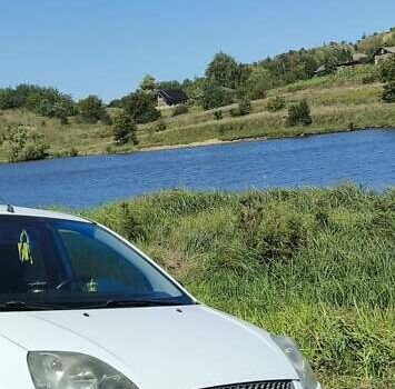 Белый Форд Фиеста, объемом двигателя 1.3 л и пробегом 246 тыс. км за 3700 $, фото 14 на Automoto.ua