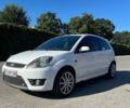 Білий Форд Фієста, об'ємом двигуна 2 л та пробігом 300 тис. км за 3300 $, фото 2 на Automoto.ua