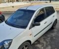 Білий Форд Фієста, об'ємом двигуна 1.25 л та пробігом 282 тис. км за 3500 $, фото 5 на Automoto.ua