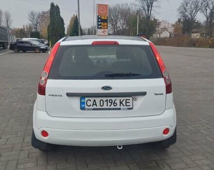 Белый Форд Фиеста, объемом двигателя 1.24 л и пробегом 185 тыс. км за 2950 $, фото 9 на Automoto.ua