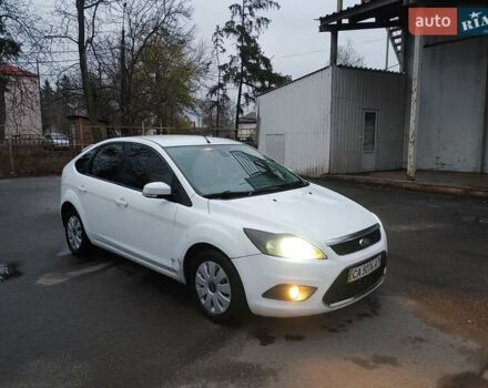 Белый Форд Фиеста, объемом двигателя 1.3 л и пробегом 186 тыс. км за 2799 $, фото 1 на Automoto.ua