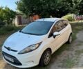 Білий Форд Фієста, об'ємом двигуна 1.6 л та пробігом 261 тис. км за 4096 $, фото 1 на Automoto.ua