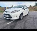 Белый Форд Фиеста, объемом двигателя 1.4 л и пробегом 265 тыс. км за 5484 $, фото 1 на Automoto.ua