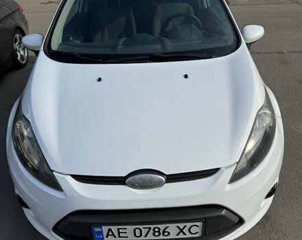 Белый Форд Фиеста, объемом двигателя 1.4 л и пробегом 181 тыс. км за 4600 $, фото 6 на Automoto.ua