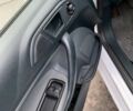 Белый Форд Фиеста, объемом двигателя 1.4 л и пробегом 300 тыс. км за 4800 $, фото 5 на Automoto.ua