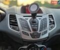 Білий Форд Фієста, об'ємом двигуна 1.25 л та пробігом 179 тис. км за 4500 $, фото 15 на Automoto.ua