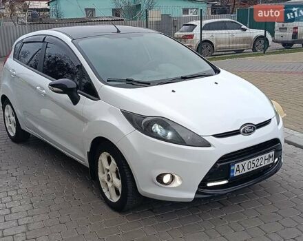 Білий Форд Фієста, об'ємом двигуна 1.4 л та пробігом 131 тис. км за 7000 $, фото 22 на Automoto.ua