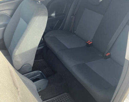 Белый Форд Фиеста, объемом двигателя 1.56 л и пробегом 253 тыс. км за 5200 $, фото 12 на Automoto.ua