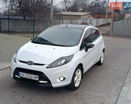 Білий Форд Фієста, об'ємом двигуна 1.4 л та пробігом 131 тис. км за 7000 $, фото 20 на Automoto.ua