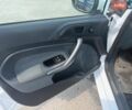 Білий Форд Фієста, об'ємом двигуна 1.39 л та пробігом 93 тис. км за 7299 $, фото 14 на Automoto.ua