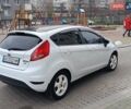 Білий Форд Фієста, об'ємом двигуна 1.4 л та пробігом 131 тис. км за 7000 $, фото 16 на Automoto.ua