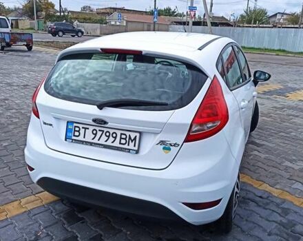 Форд Фиеста 2010 в Николаеве на Automoto.ua Белый Форд Фиеста, объемом двигателя 1.4 л и пробегом 137 тыс. км за 6900 $, фото 4 на Automoto.ua
