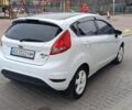 Білий Форд Фієста, об'ємом двигуна 1.4 л та пробігом 131 тис. км за 7000 $, фото 6 на Automoto.ua