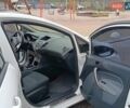 Білий Форд Фієста, об'ємом двигуна 1.4 л та пробігом 131 тис. км за 7000 $, фото 6 на Automoto.ua