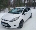 Білий Форд Фієста, об'ємом двигуна 1.2 л та пробігом 160 тис. км за 4700 $, фото 1 на Automoto.ua