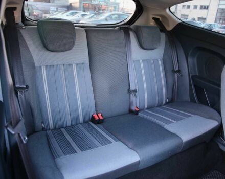 Білий Форд Фієста, об'ємом двигуна 1.2 л та пробігом 215 тис. км за 5500 $, фото 7 на Automoto.ua