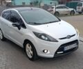 Білий Форд Фієста, об'ємом двигуна 1.4 л та пробігом 131 тис. км за 7000 $, фото 4 на Automoto.ua