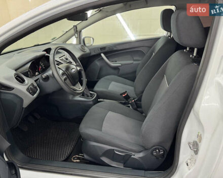 Белый Форд Фиеста, объемом двигателя 1.24 л и пробегом 158 тыс. км за 5200 $, фото 10 на Automoto.ua