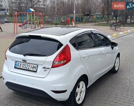Білий Форд Фієста, об'ємом двигуна 1.4 л та пробігом 131 тис. км за 7000 $, фото 8 на Automoto.ua