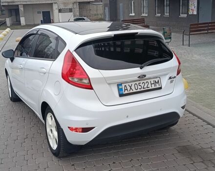 Білий Форд Фієста, об'ємом двигуна 1.4 л та пробігом 131 тис. км за 7000 $, фото 21 на Automoto.ua