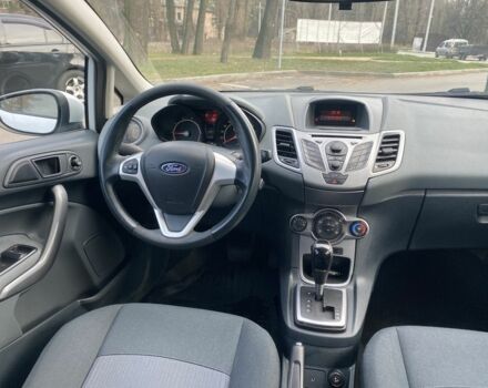 Білий Форд Фієста, об'ємом двигуна 1.4 л та пробігом 158 тис. км за 6800 $, фото 12 на Automoto.ua