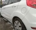 Білий Форд Фієста, об'ємом двигуна 1.6 л та пробігом 451 тис. км за 2177 $, фото 5 на Automoto.ua