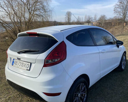 Белый Форд Фиеста, объемом двигателя 1.56 л и пробегом 253 тыс. км за 5200 $, фото 3 на Automoto.ua