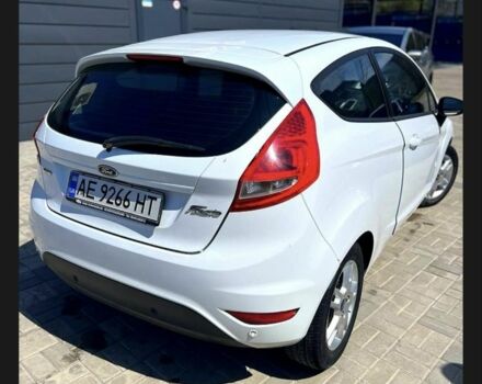 Белый Форд Фиеста, объемом двигателя 1.6 л и пробегом 2 тыс. км за 5000 $, фото 1 на Automoto.ua