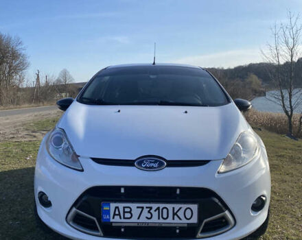 Белый Форд Фиеста, объемом двигателя 1.56 л и пробегом 253 тыс. км за 5200 $, фото 2 на Automoto.ua