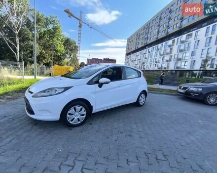 Білий Форд Фієста, об'ємом двигуна 1.24 л та пробігом 116 тис. км за 5500 $, фото 11 на Automoto.ua