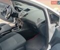 Білий Форд Фієста, об'ємом двигуна 1.4 л та пробігом 131 тис. км за 7000 $, фото 4 на Automoto.ua