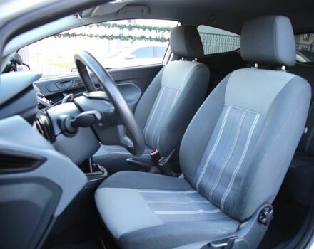 Білий Форд Фієста, об'ємом двигуна 1.2 л та пробігом 215 тис. км за 5500 $, фото 6 на Automoto.ua