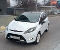 Білий Форд Фієста, об'ємом двигуна 1.4 л та пробігом 131 тис. км за 7000 $, фото 1 на Automoto.ua