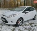 Белый Форд Фиеста, объемом двигателя 1.25 л и пробегом 190 тыс. км за 5600 $, фото 1 на Automoto.ua