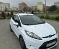 Белый Форд Фиеста, объемом двигателя 1.39 л и пробегом 90 тыс. км за 7500 $, фото 2 на Automoto.ua